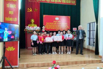 CHÚNG EM VUI CÙNG NGÀY HỘI ĐOÀN KẾT