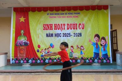 SINH HOẠT DƯỚI CỜ – CHỦ ĐỀ “NÉT ĐẸP HỌC TRÒ”